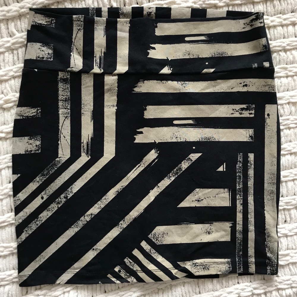 Black and cream miniskirt